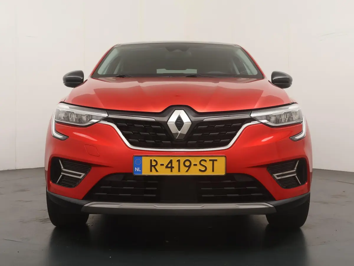 E-TECH Hybrid 145 Intens | Adapt. Cruise | Parkeercamera | Navigatie |