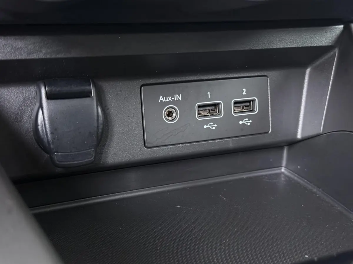 E-TECH Hybrid 145 Intens | Adapt. Cruise | Parkeercamera | Navigatie |
