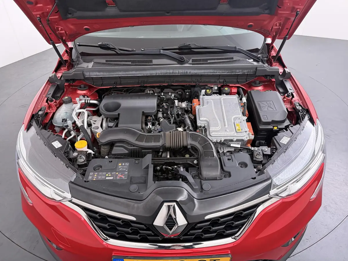 E-TECH Hybrid 145 Intens | Adapt. Cruise | Parkeercamera | Navigatie |