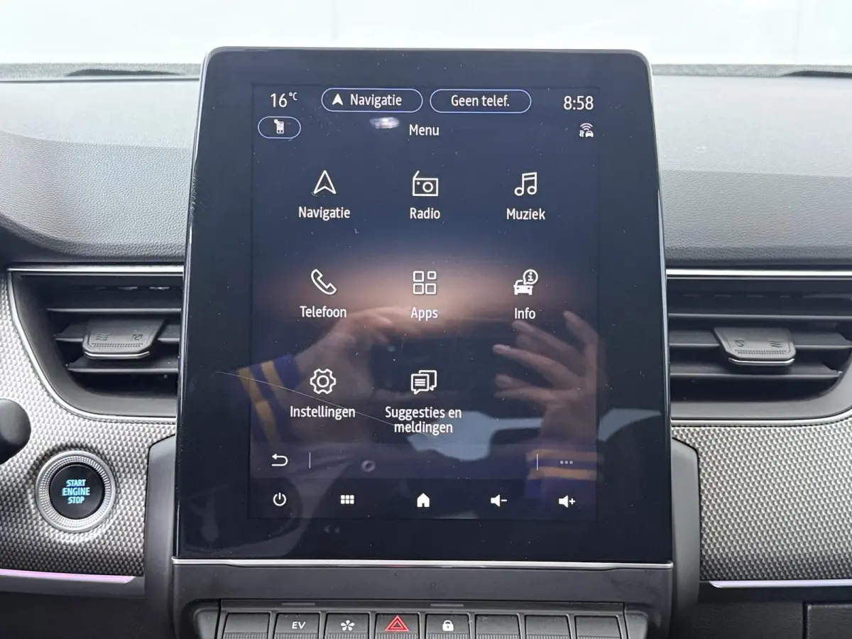 E-TECH Hybrid 145 Intens | Adapt. Cruise | Parkeercamera | Navigatie |