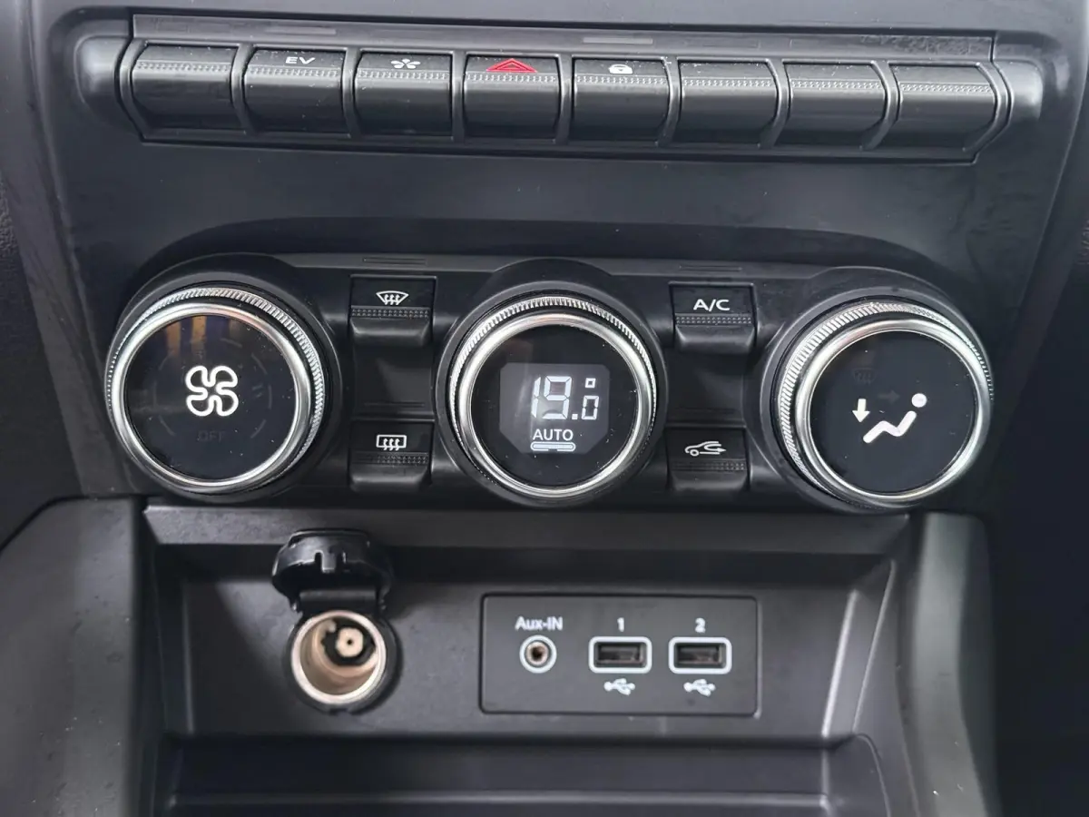 E-TECH Hybrid 145 Intens | Adapt. Cruise | Parkeercamera | Navigatie |