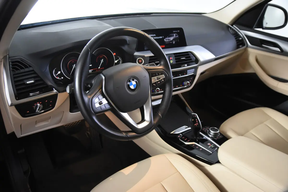 xDrive30e *1ste Eigenaar*Leer*Stoelverwarming*PDC*