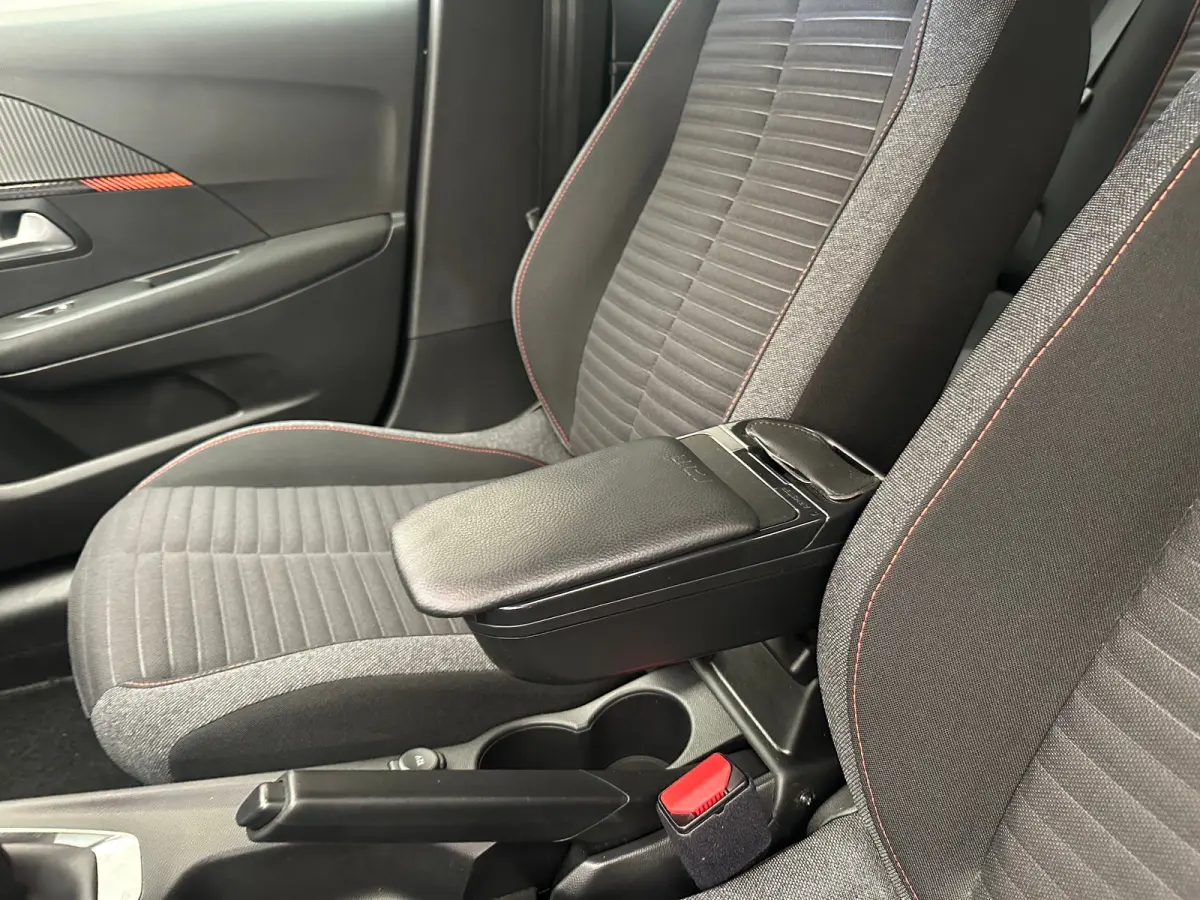 1.2 PureTech Active | Achteruitrijcamera | Airco (automatisch) | Apple Carplay/Android Auto|telefoonintegratie premium