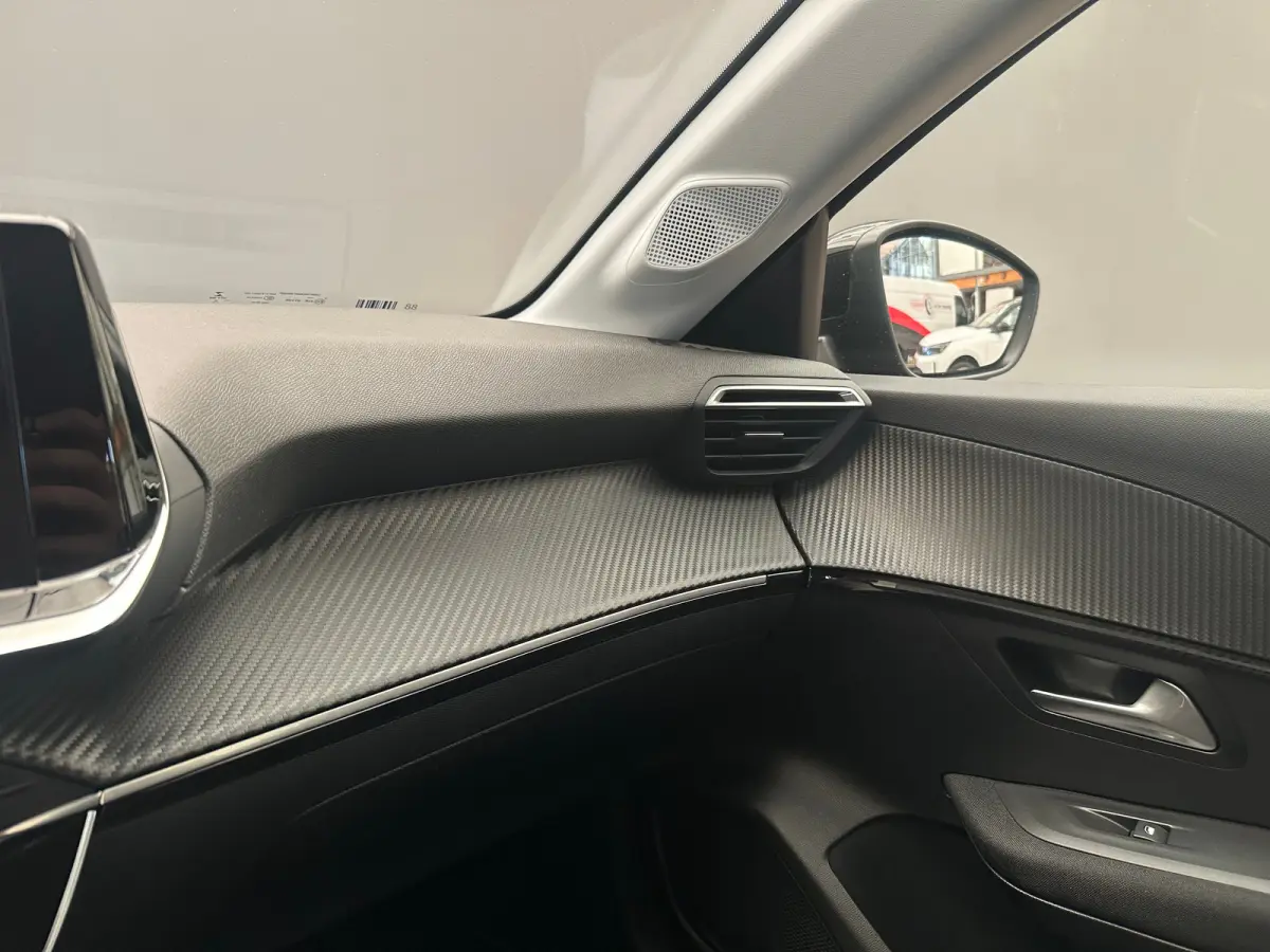 1.2 PureTech Active | Achteruitrijcamera | Airco (automatisch) | Apple Carplay/Android Auto|telefoonintegratie premium