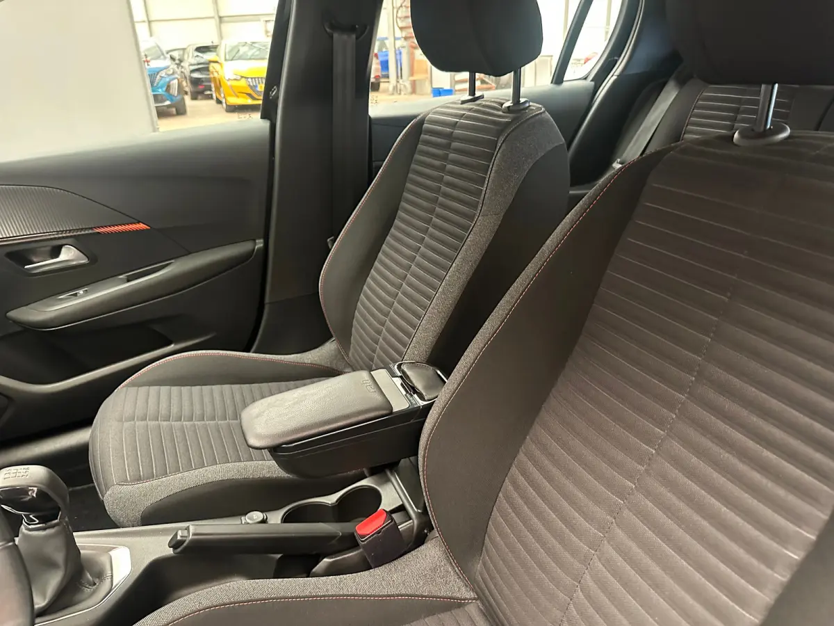 1.2 PureTech Active | Achteruitrijcamera | Airco (automatisch) | Apple Carplay/Android Auto|telefoonintegratie premium
