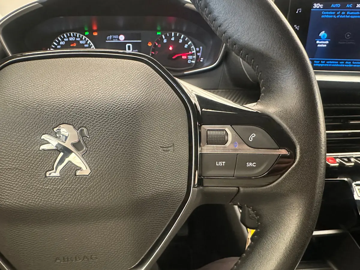 1.2 PureTech Active | Achteruitrijcamera | Airco (automatisch) | Apple Carplay/Android Auto|telefoonintegratie premium