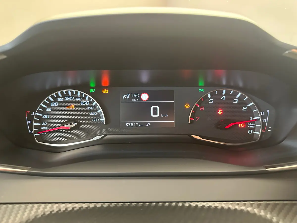 1.2 PureTech Active | Achteruitrijcamera | Airco (automatisch) | Apple Carplay/Android Auto|telefoonintegratie premium