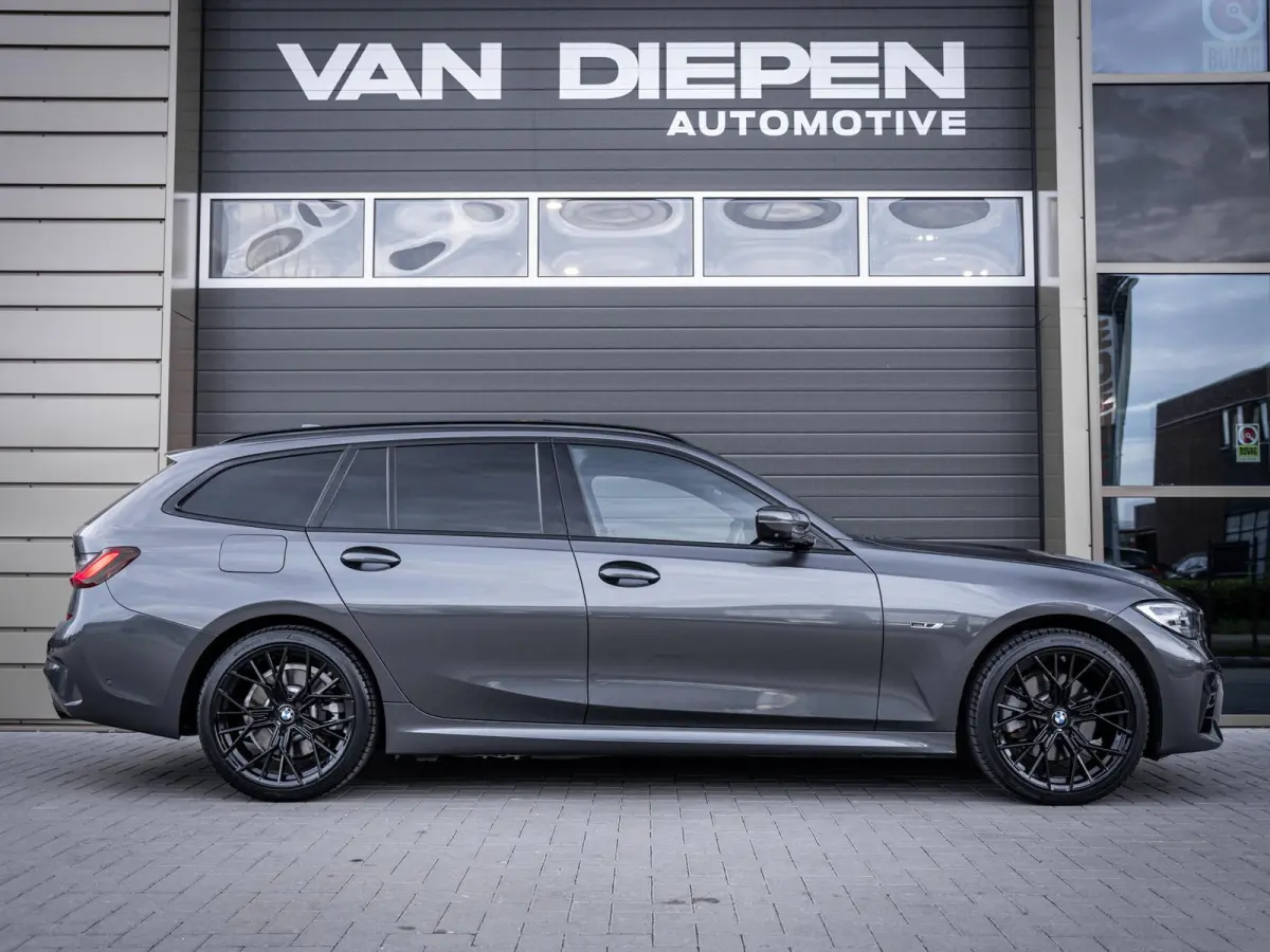 320e High Executive M-Sport l Pano l ACC | Trekhaak l 360cam l ACC