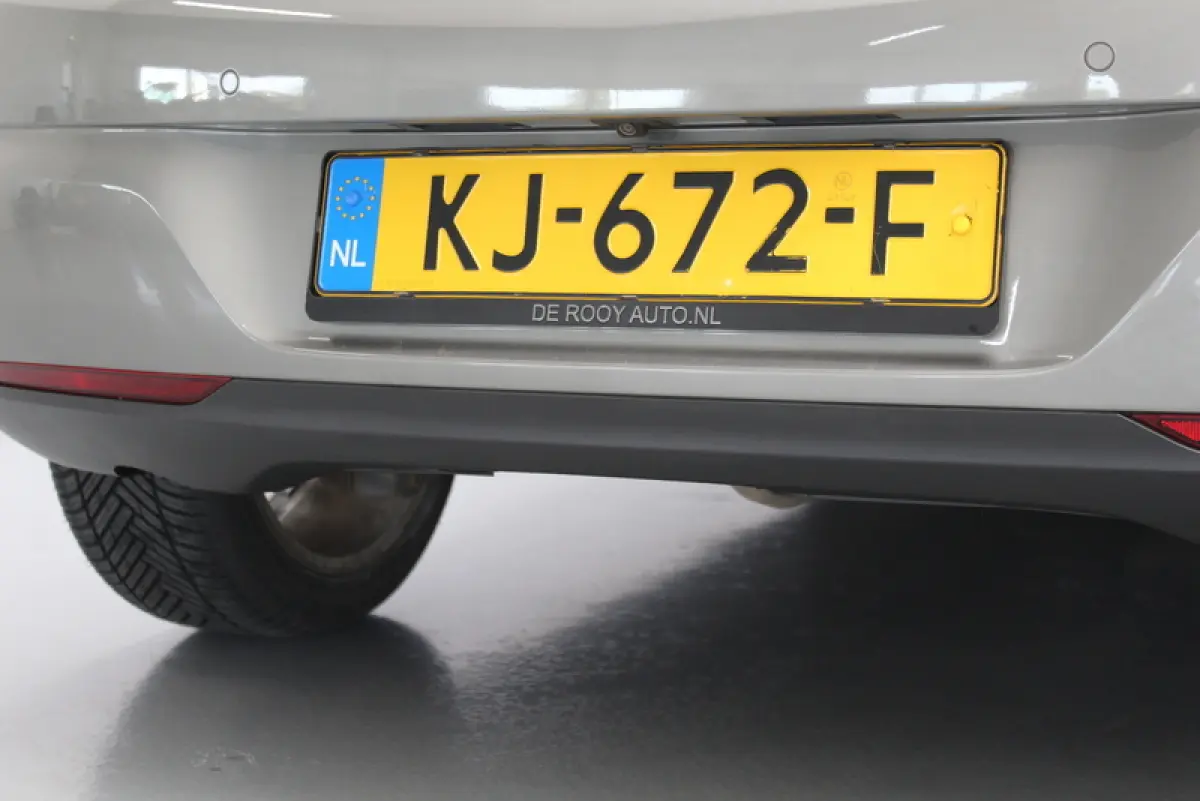 1.0 Business+ 105PK, RIJKLAAR | CAMERA | AFNEEMBARE TREKHAAK | AIRCO | CARPLAY