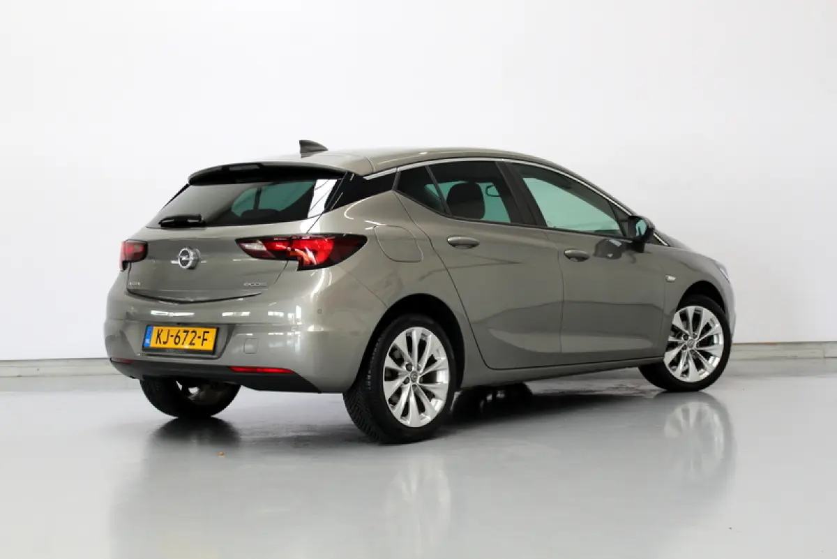 1.0 Business+ 105PK, RIJKLAAR | CAMERA | AFNEEMBARE TREKHAAK | AIRCO | CARPLAY