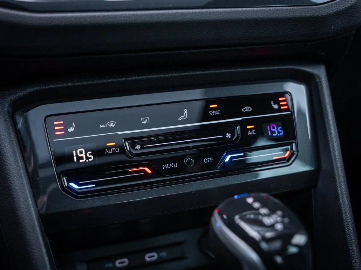 1.5 TSI 3x R-Line - IQ-L l Pano l Trekhaak l 360cam l Keyless