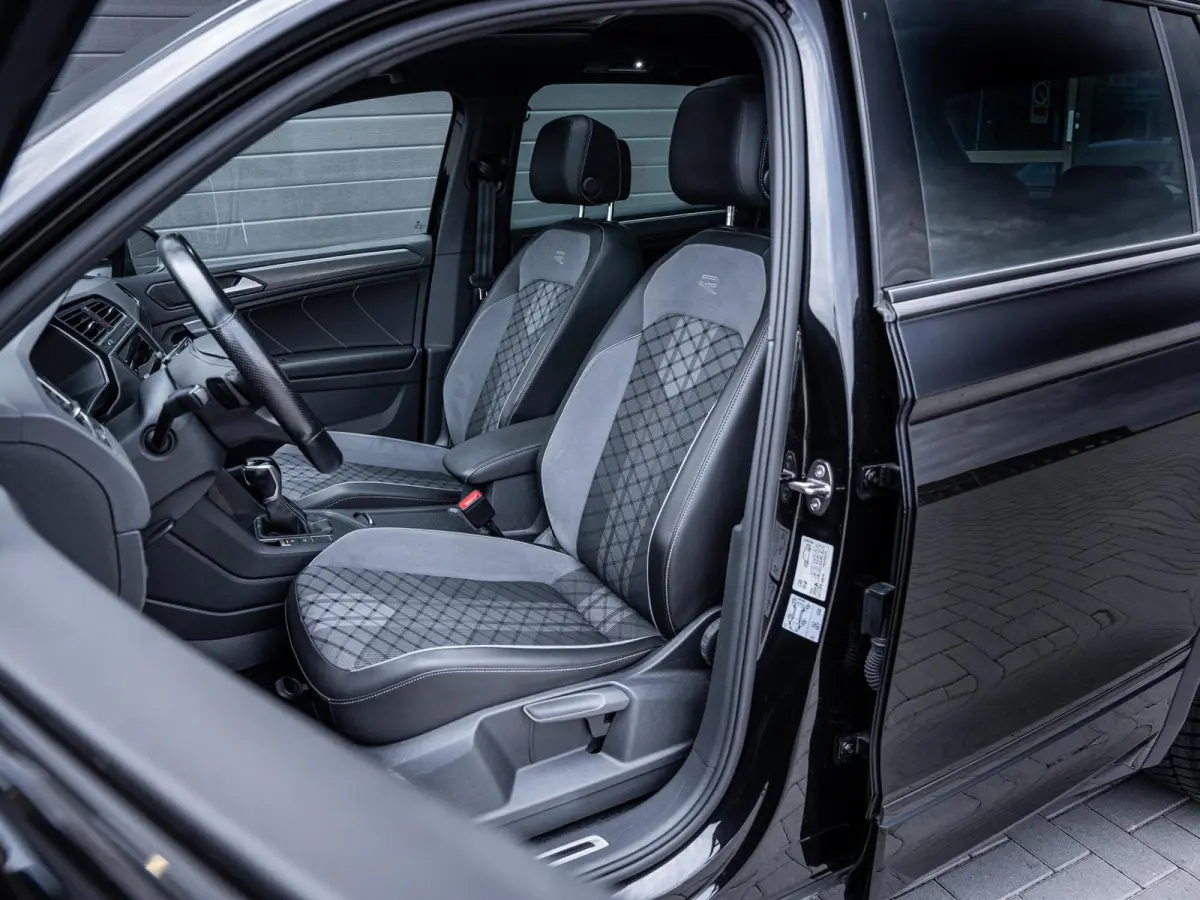 1.5 TSI 3x R-Line - IQ-L l Pano l Trekhaak l 360cam l Keyless
