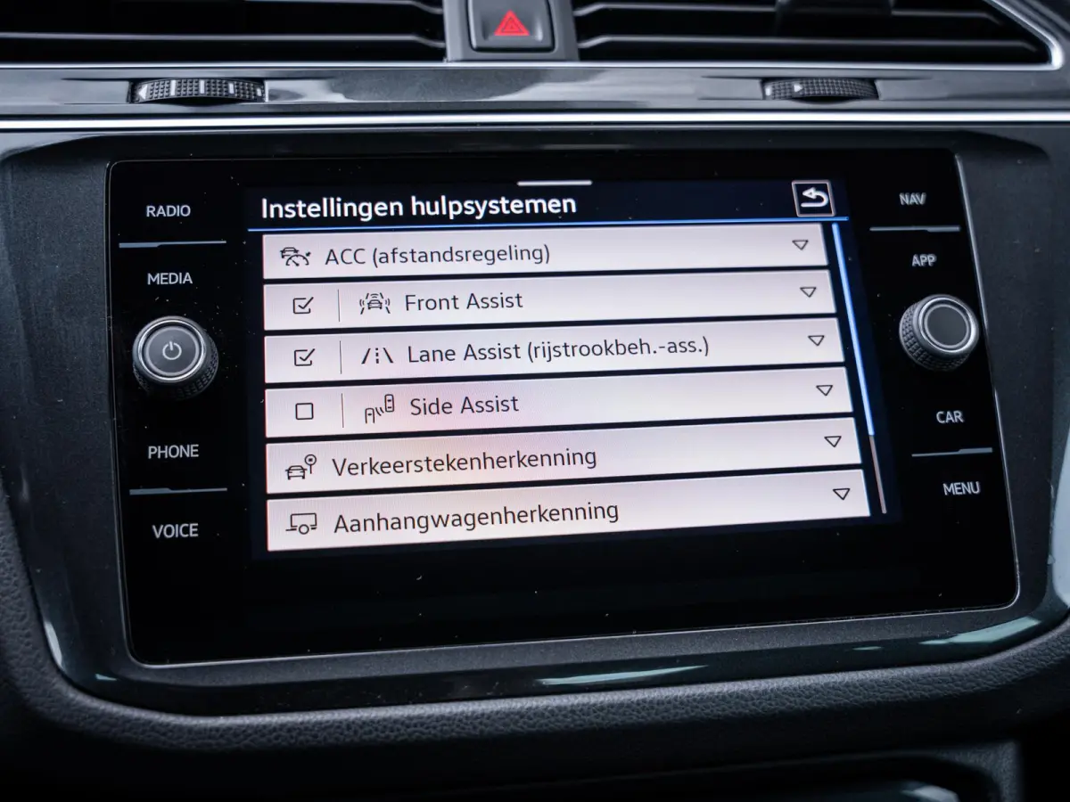 1.5 TSI 3x R-Line - IQ-L l Pano l Trekhaak l 360cam l Keyless