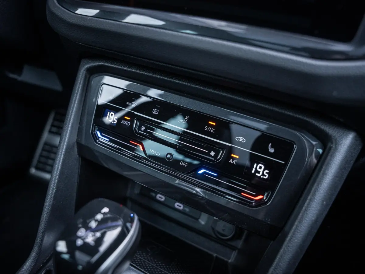 1.5 TSI 3x R-Line - IQ-L l Pano l Trekhaak l 360cam l Keyless