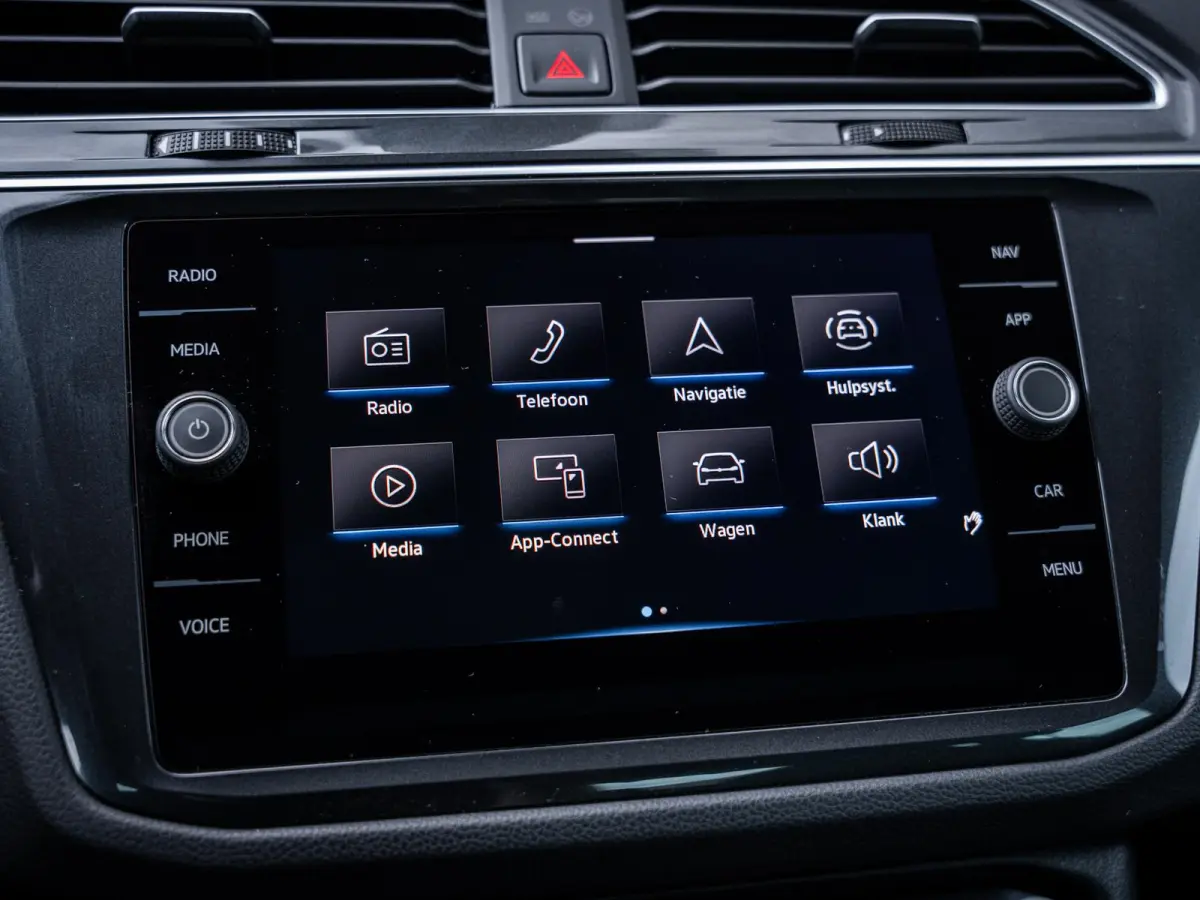 1.5 TSI 3x R-Line - IQ-L l Pano l Trekhaak l 360cam l Keyless