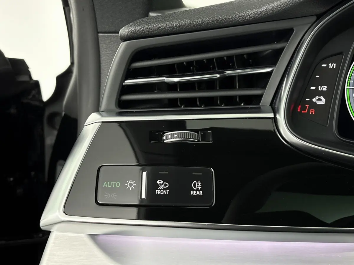 60 TFSI e quattro Competition 462 PK | S-line | Automaat | Camera | Panoramadak | Bang & Olufsen Premium 3D | Cruise Control | Stoelverwarming | Virtual Cockpit | HD LED Matrix | Lichtmetale