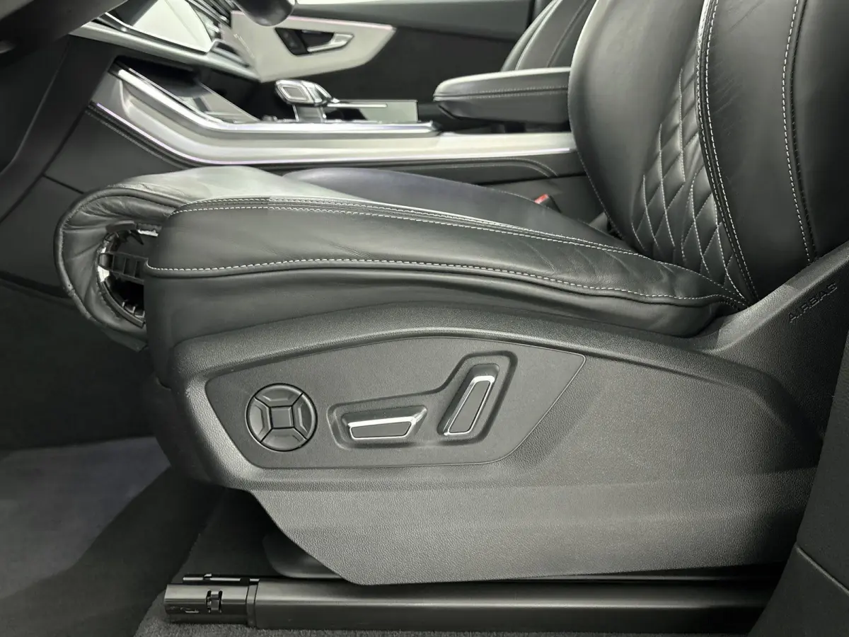 60 TFSI e quattro Competition 462 PK | S-line | Automaat | Camera | Panoramadak | Bang & Olufsen Premium 3D | Cruise Control | Stoelverwarming | Virtual Cockpit | HD LED Matrix | Lichtmetale