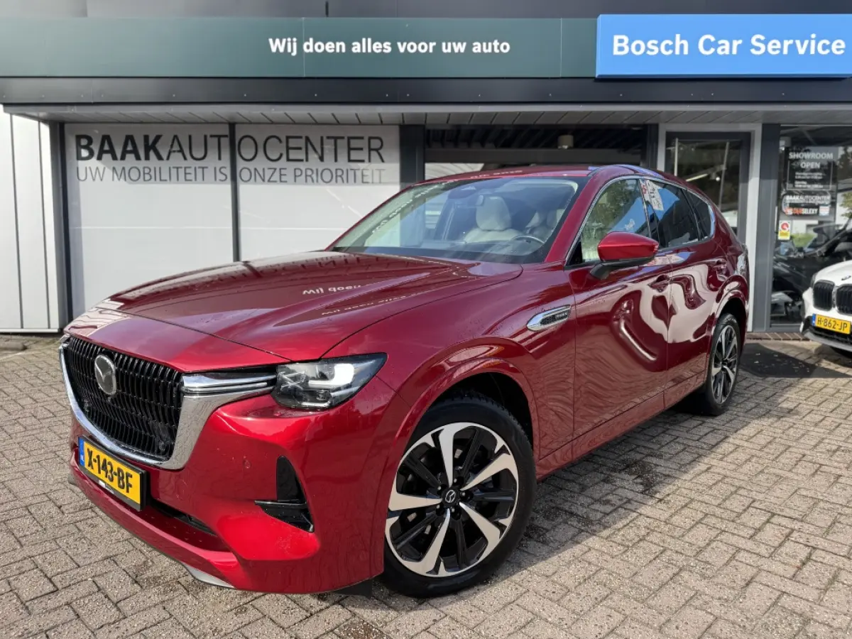 2.5 PHEV Takumi | CS & DA Pack | Panoramadak