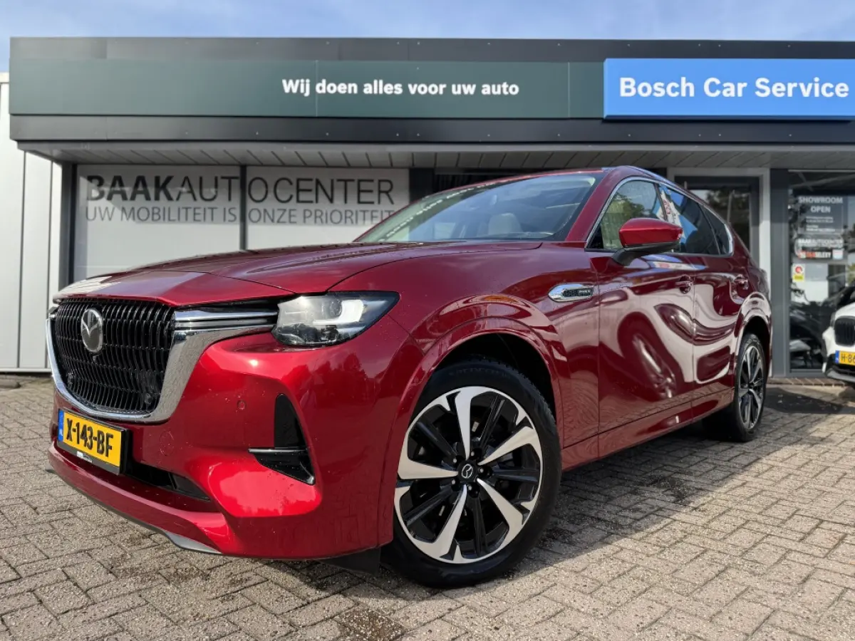 2.5 PHEV Takumi | CS & DA Pack | Panoramadak