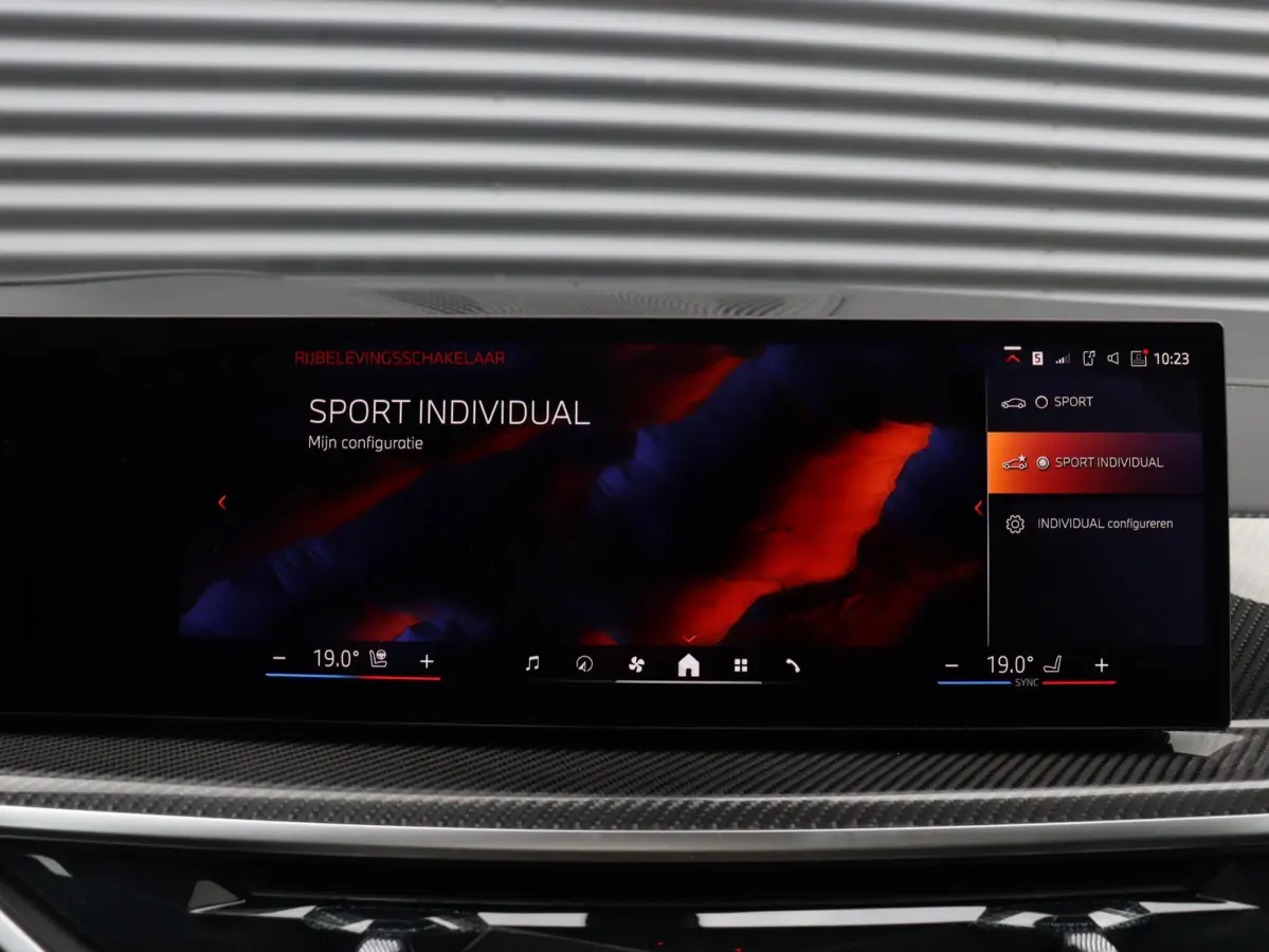 xDrive50e High Executive | M Sportpakket Pro | Comfort-plus Pakket | Innovation Pack | Travel Pack | Comfort Pack | Exclusive Pack | Trekhaak | Bowers & Wilkins
