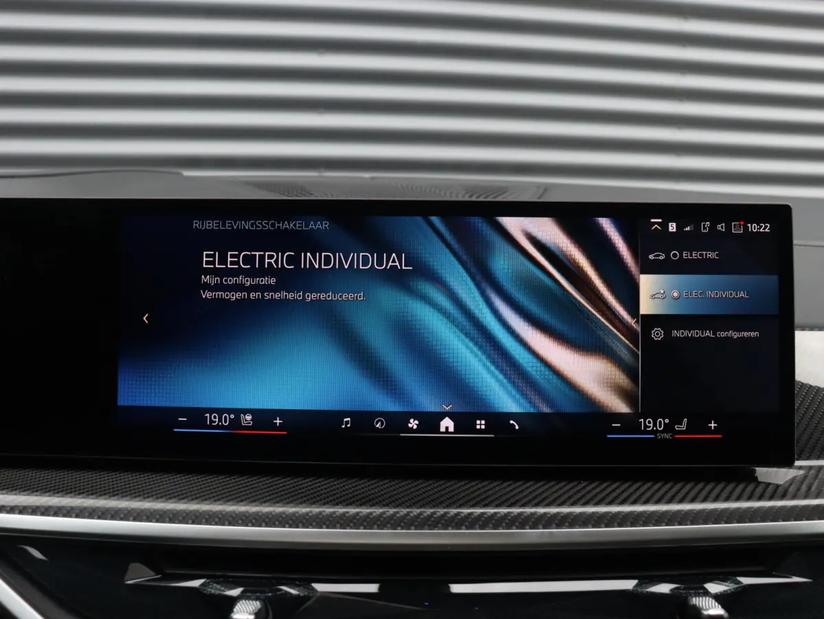 xDrive50e High Executive | M Sportpakket Pro | Comfort-plus Pakket | Innovation Pack | Travel Pack | Comfort Pack | Exclusive Pack | Trekhaak | Bowers & Wilkins