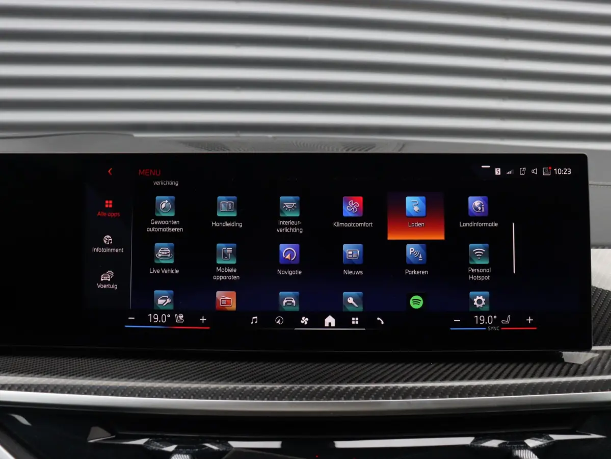 xDrive50e High Executive | M Sportpakket Pro | Comfort-plus Pakket | Innovation Pack | Travel Pack | Comfort Pack | Exclusive Pack | Trekhaak | Bowers & Wilkins