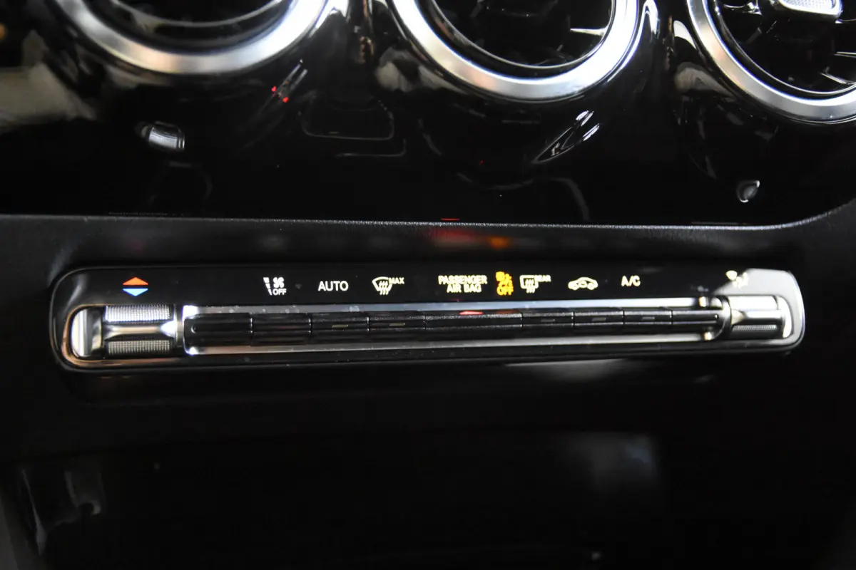 180 *1ste Eigenaar*Carplay*Stoelverwarming*