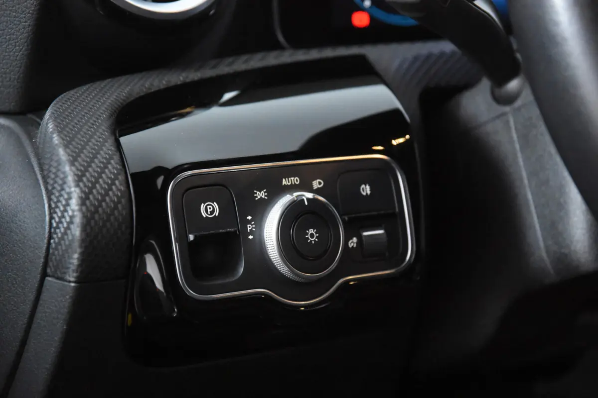 180 *1ste Eigenaar*Carplay*Stoelverwarming*