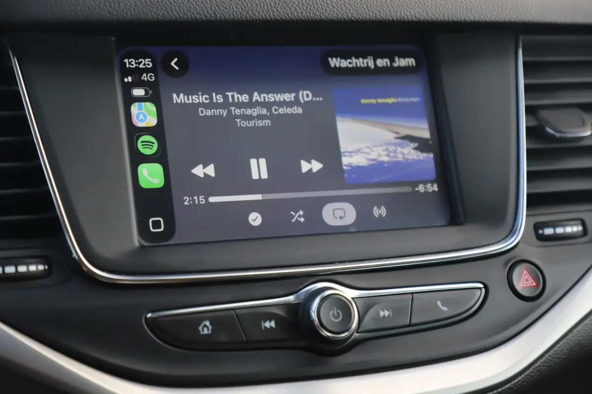 1.2 Business Edition 131PK Trekhaak LMV Navigatie Carplay Airco Cruise Parkeersensor
