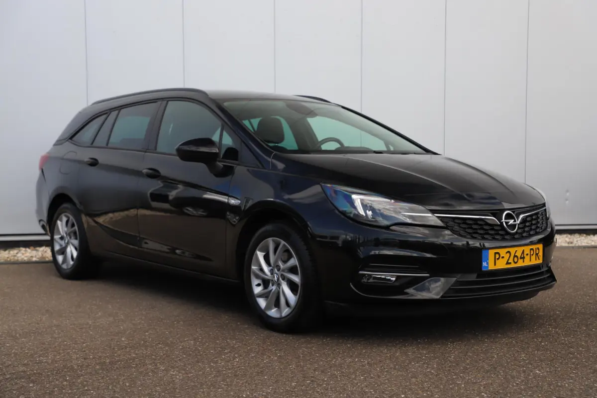1.2 Business Edition 131PK Trekhaak LMV Navigatie Carplay Airco Cruise Parkeersensor