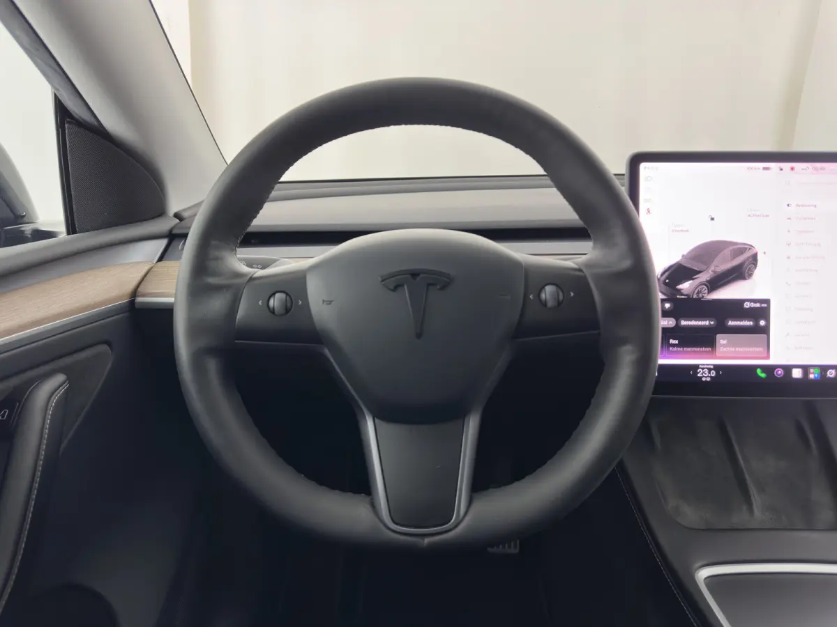Long Range AWD 75 kWh (3-Fase-11kW) {SoH-87%} (INCL-BTW) Aut. *PANO | AUTO-PILOT | LEATHER | NAVI-FULLMAP | MATRIX-LED | KEYLESS | CAMERA | DAB+ | HEATED-COMFORTSEATS | PRIVACYGLASS | TOPVIE