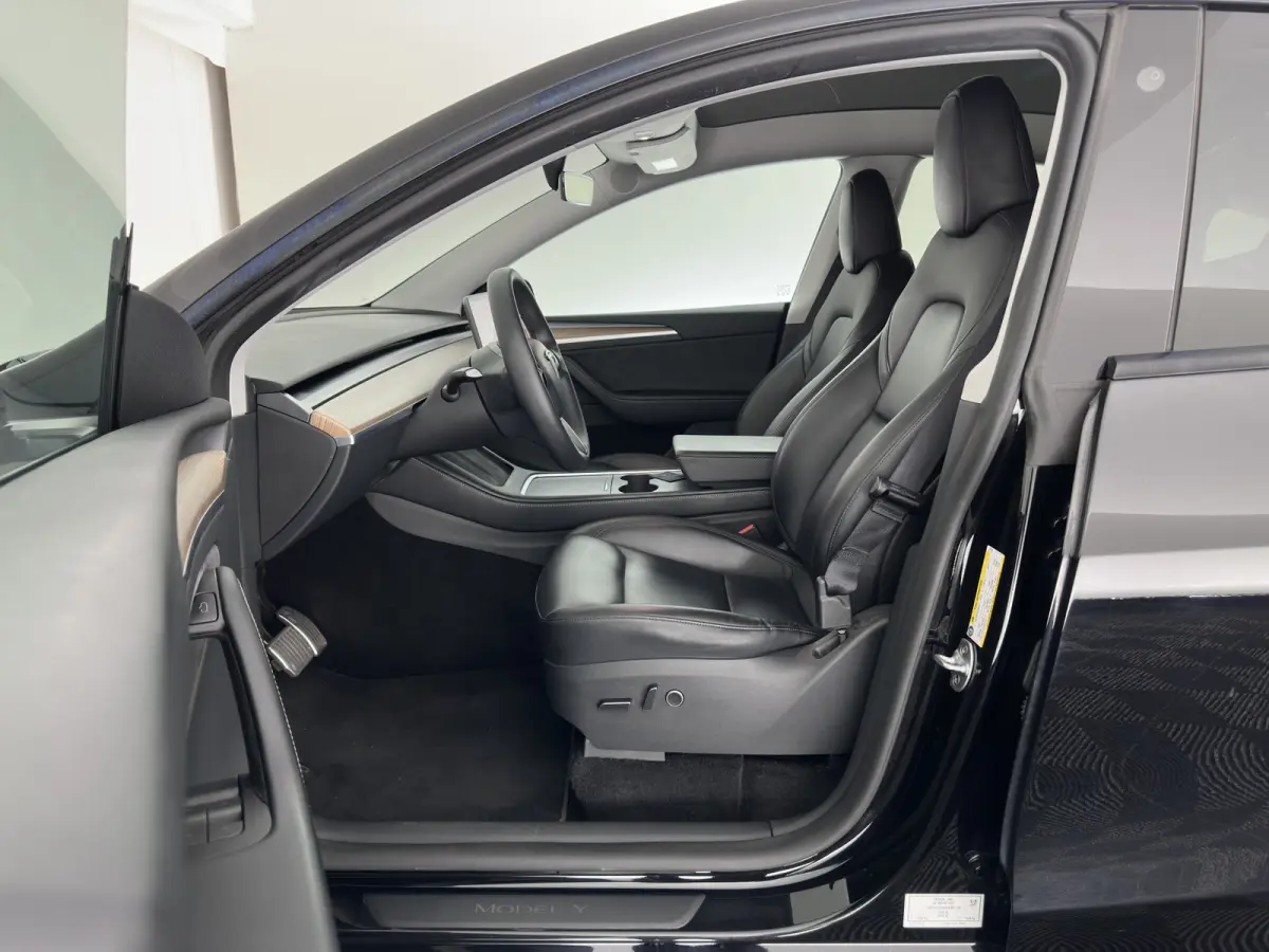 Long Range AWD 75 kWh (3-Fase-11kW) {SoH-87%} (INCL-BTW) Aut. *PANO | AUTO-PILOT | LEATHER | NAVI-FULLMAP | MATRIX-LED | KEYLESS | CAMERA | DAB+ | HEATED-COMFORTSEATS | PRIVACYGLASS | TOPVIE