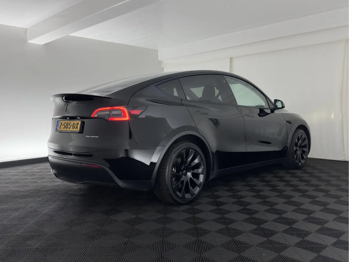 Long Range AWD 75 kWh (3-Fase-11kW) {SoH-87%} (INCL-BTW) Aut. *PANO | AUTO-PILOT | LEATHER | NAVI-FULLMAP | MATRIX-LED | KEYLESS | CAMERA | DAB+ | HEATED-COMFORTSEATS | PRIVACYGLASS | TOPVIE