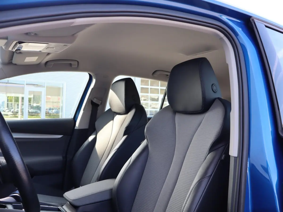 60 180pk | SoH 93% | Apple Carplay/Android Auto | Waterpomp | Voorstoelen Verwarmd | Sport Pakket | ACC