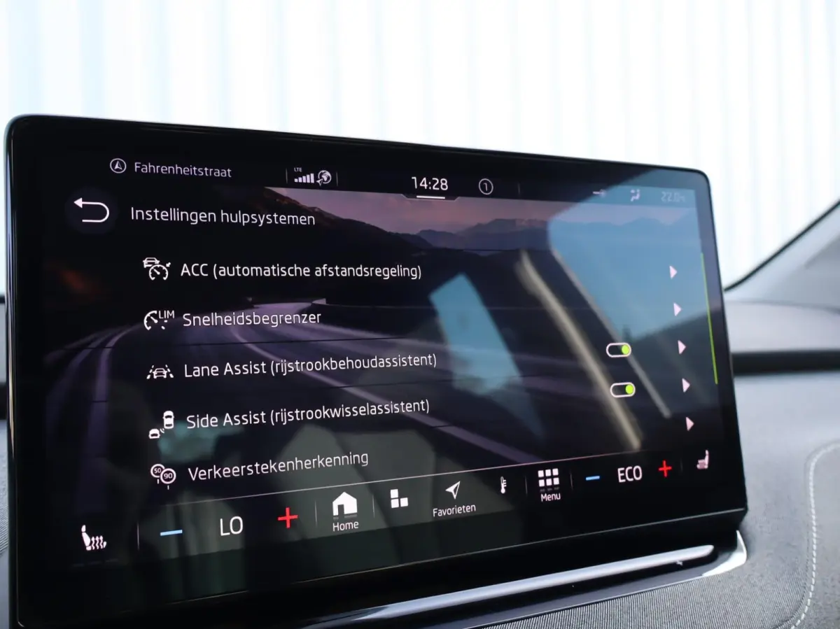 60 180pk | SoH 93% | Apple Carplay/Android Auto | Waterpomp | Voorstoelen Verwarmd | Sport Pakket | ACC