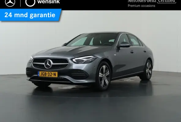 300 e Business Solution | Achteruitrijcamera |  Voorstoelen verwarmd | Apple CarPlay