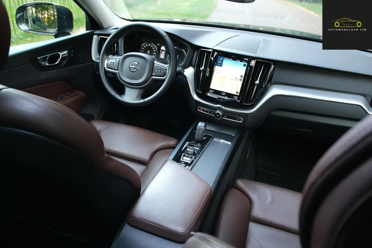 2.0 T8 Twin Engine AWD / SOH 89%