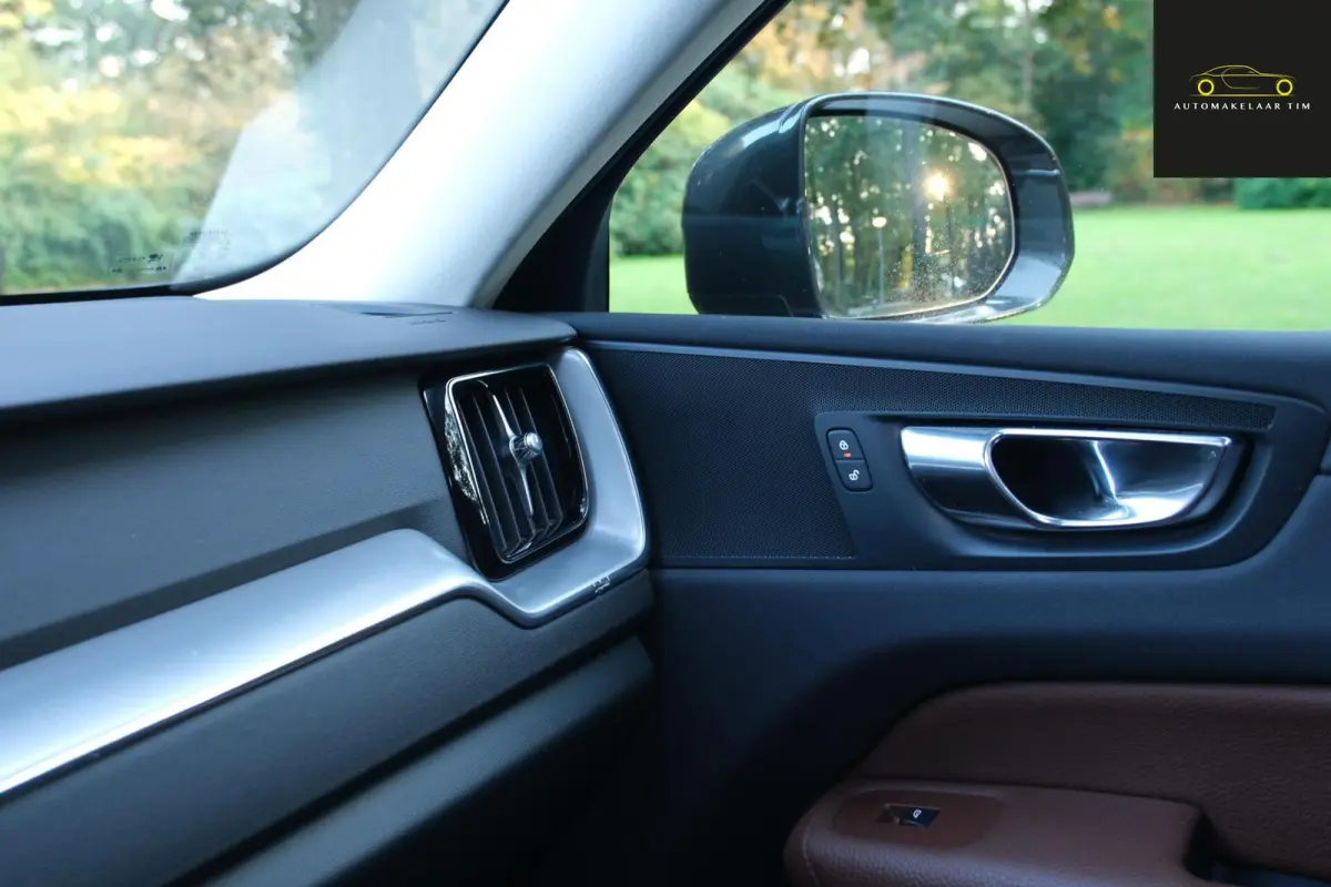 2.0 T8 Twin Engine AWD / SOH 89%