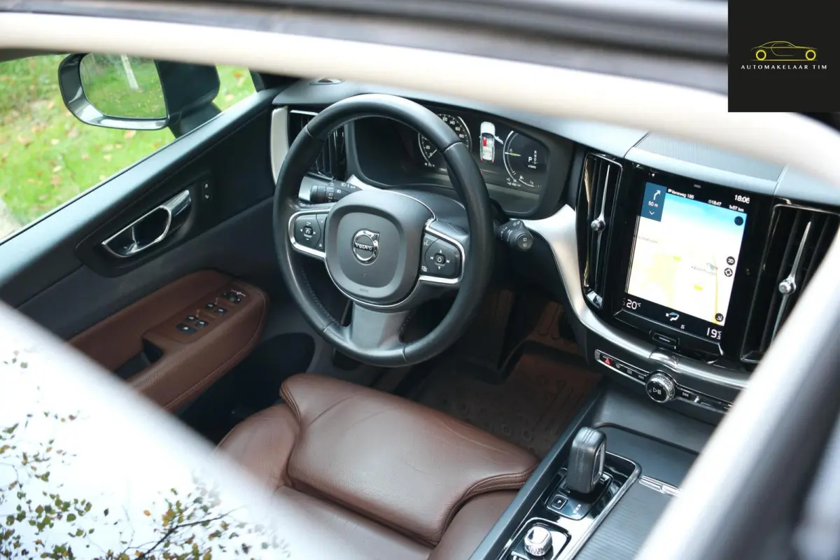 2.0 T8 Twin Engine AWD / SOH 89%