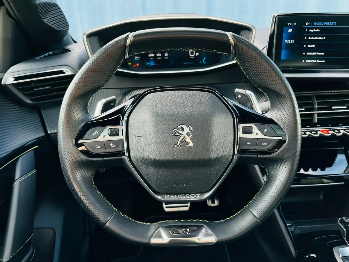1.2 PureTech GT Pack | Achteruitrijcamera | Apple Carplay/Android Auto|telefoonintegratie premium | Elektrische ramen achter