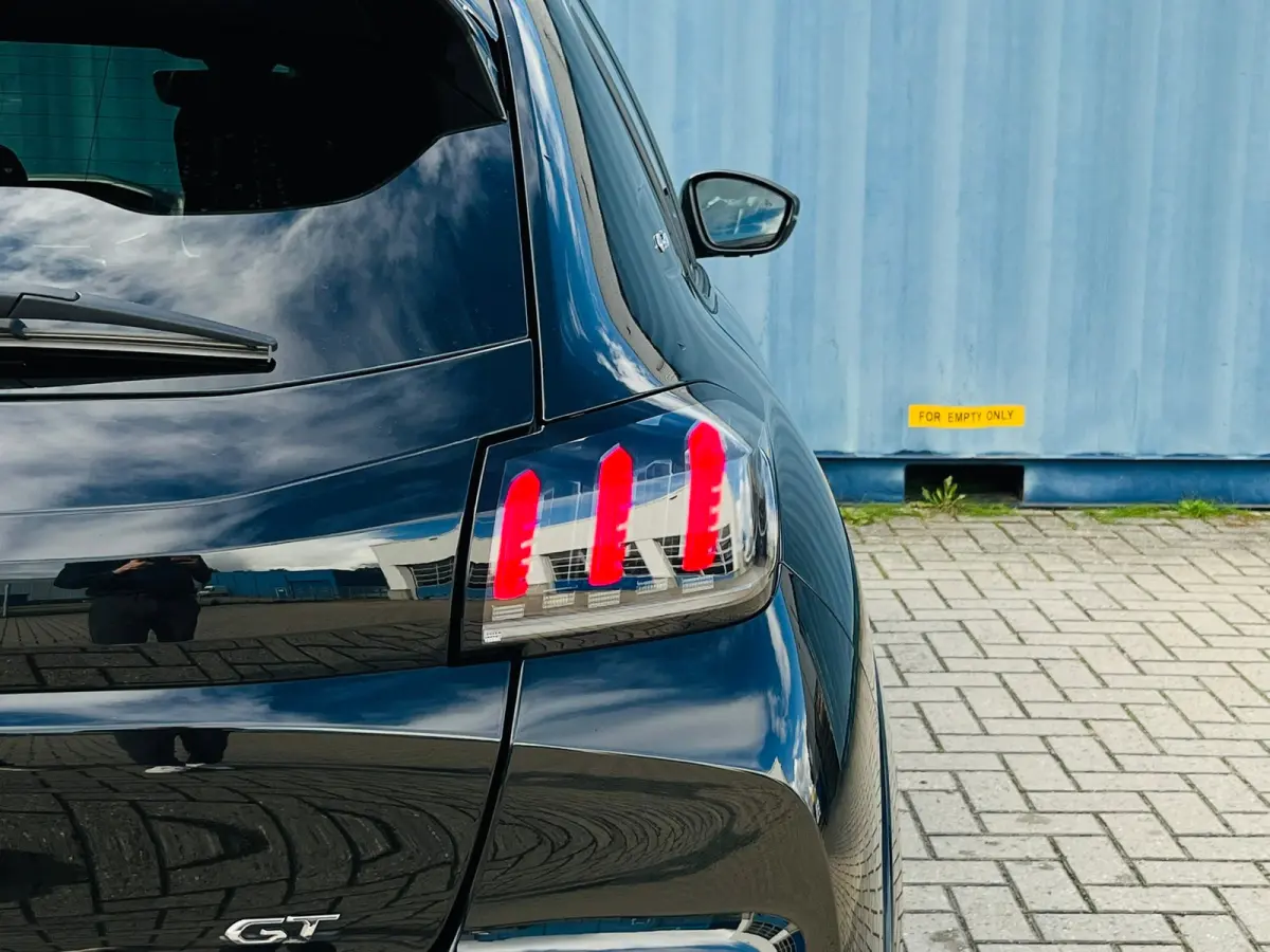 1.2 PureTech GT Pack | Achteruitrijcamera | Apple Carplay/Android Auto|telefoonintegratie premium | Elektrische ramen achter