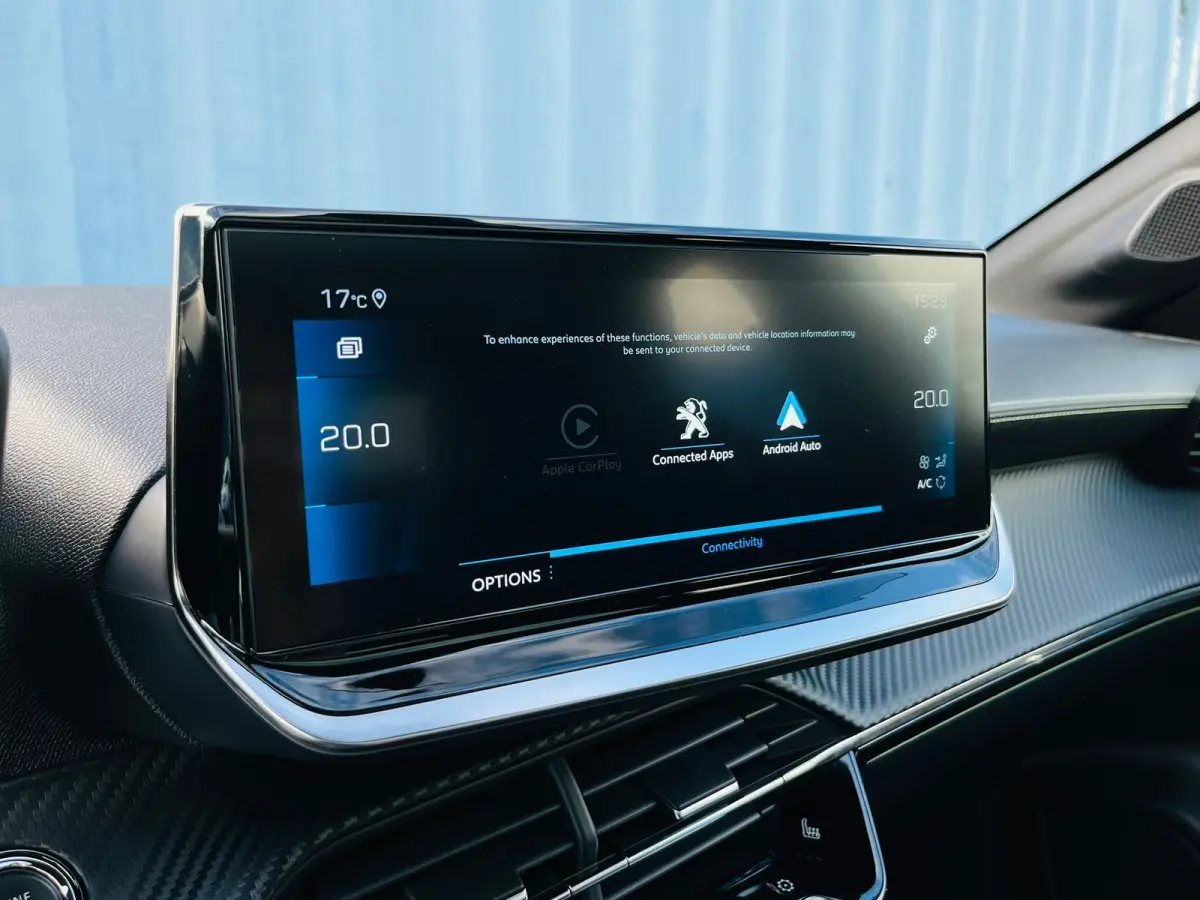 1.2 PureTech GT Pack | Achteruitrijcamera | Apple Carplay/Android Auto|telefoonintegratie premium | Elektrische ramen achter