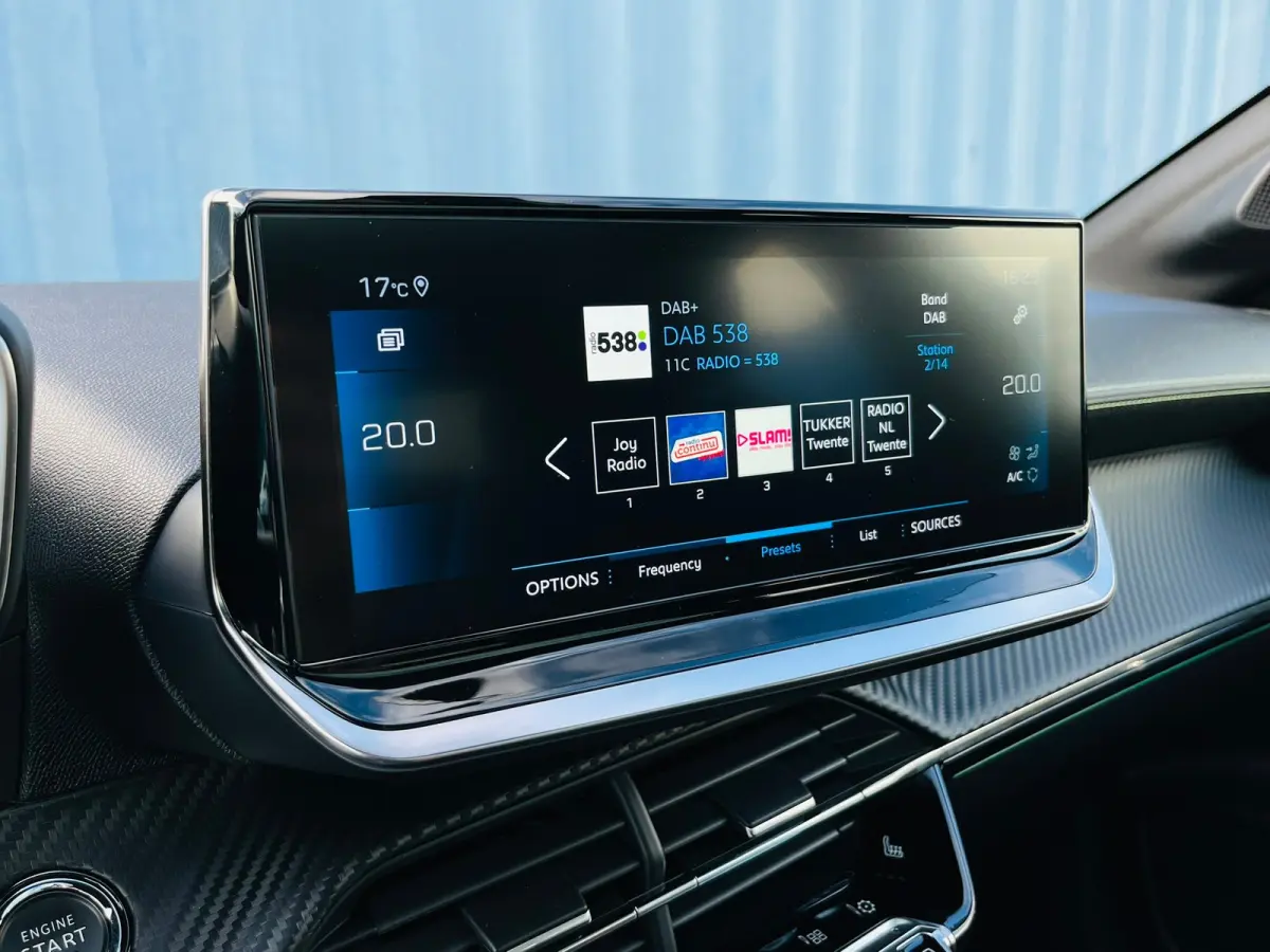 1.2 PureTech GT Pack | Achteruitrijcamera | Apple Carplay/Android Auto|telefoonintegratie premium | Elektrische ramen achter