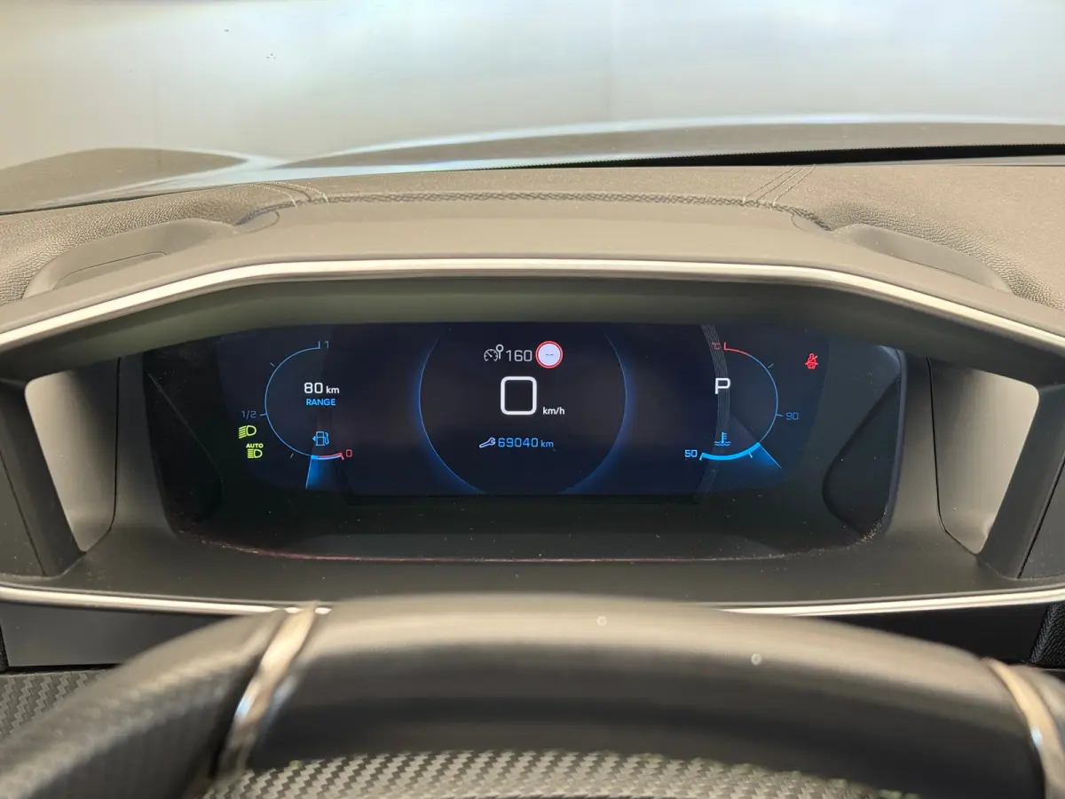 1.2 PureTech GT Pack | Achteruitrijcamera | Apple Carplay/Android Auto|telefoonintegratie premium | Elektrische ramen achter
