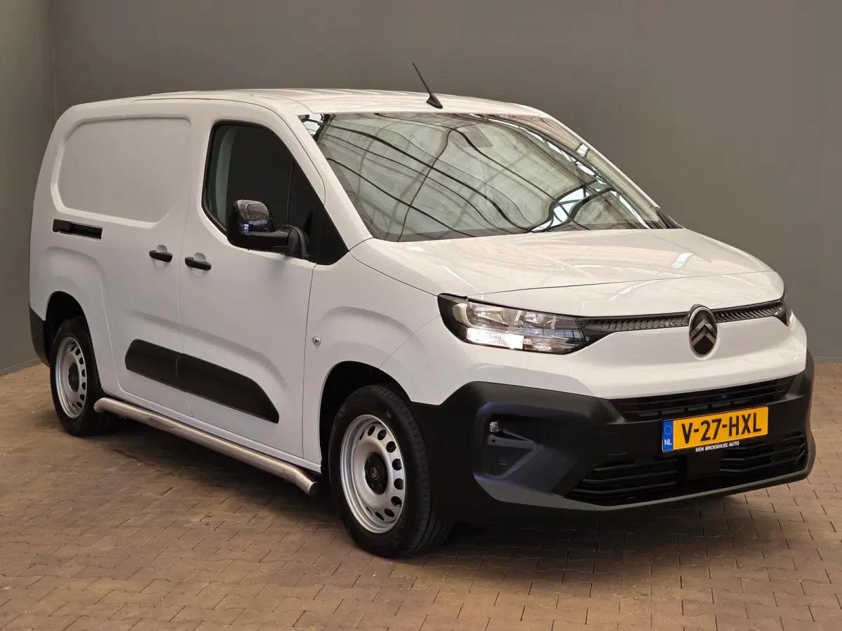 1.5 BlueHDi 100 S&S L2 | Achteruitrijcamera | Airco | Apple Carplay/Android Auto|telefoonintegratie premium