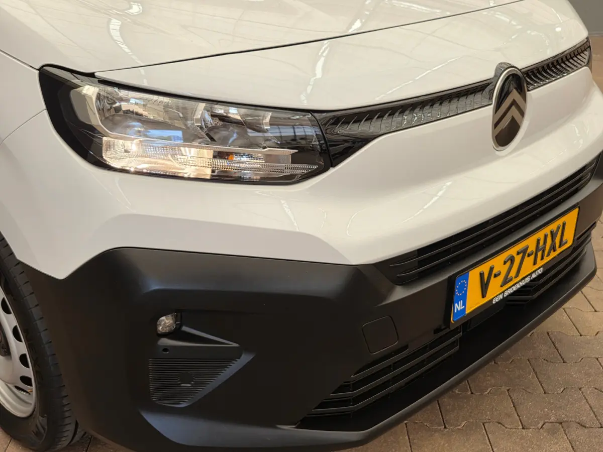 1.5 BlueHDi 100 S&S L2 | Achteruitrijcamera | Airco | Apple Carplay/Android Auto|telefoonintegratie premium