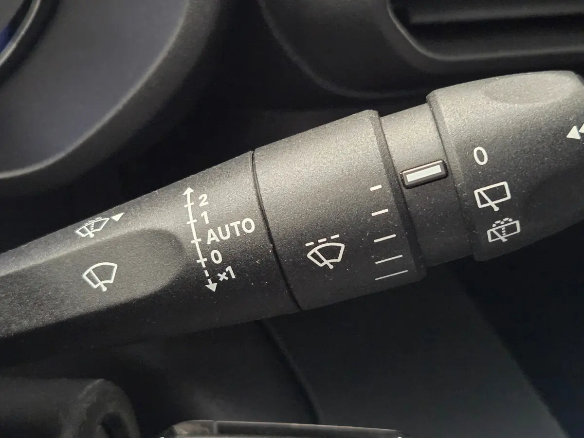 1.5 BlueHDi 100 S&S L2 | Achteruitrijcamera | Airco | Apple Carplay/Android Auto|telefoonintegratie premium