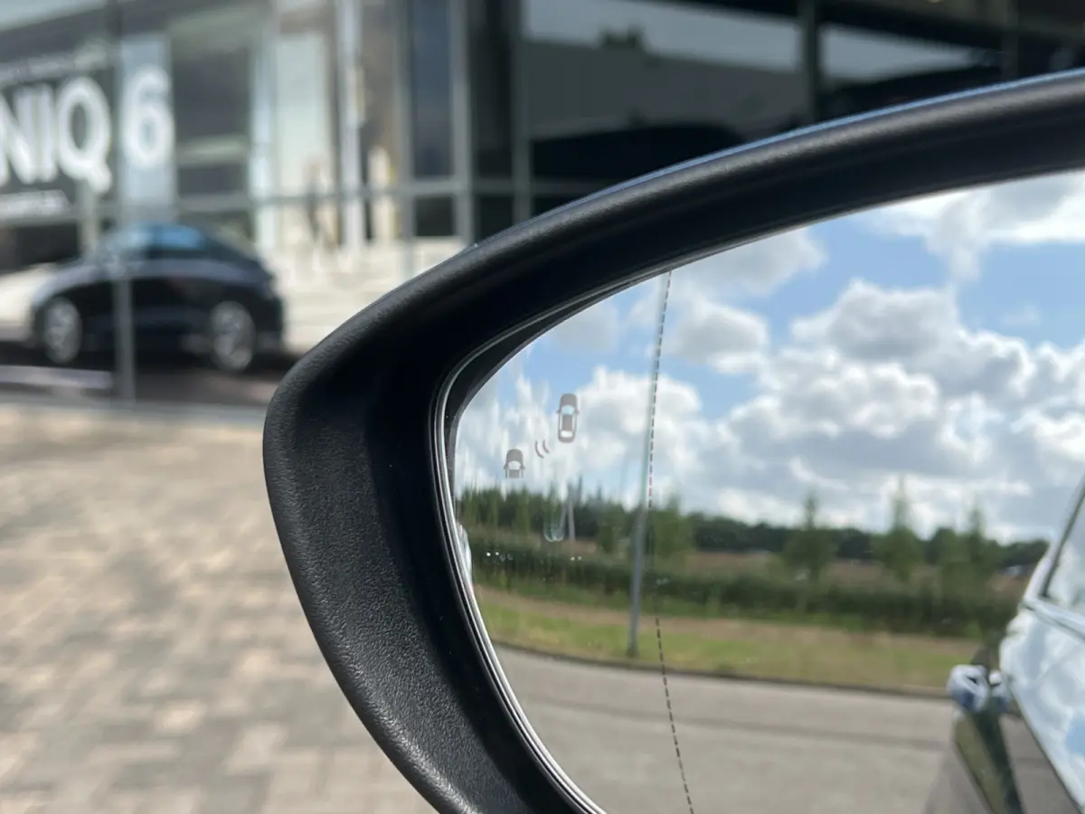 1.0 T-GDI 100pk Premium | Carplay | Climate control | Cruise control | Stoel/stuurverwarming | Camera | Parkeersensoren | DAB | Premium Audio | Lichtmetalen velgen | Navigatie