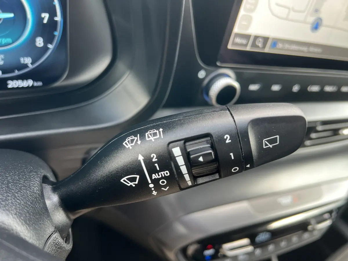 1.0 T-GDI 100pk Premium | Carplay | Climate control | Cruise control | Stoel/stuurverwarming | Camera | Parkeersensoren | DAB | Premium Audio | Lichtmetalen velgen | Navigatie