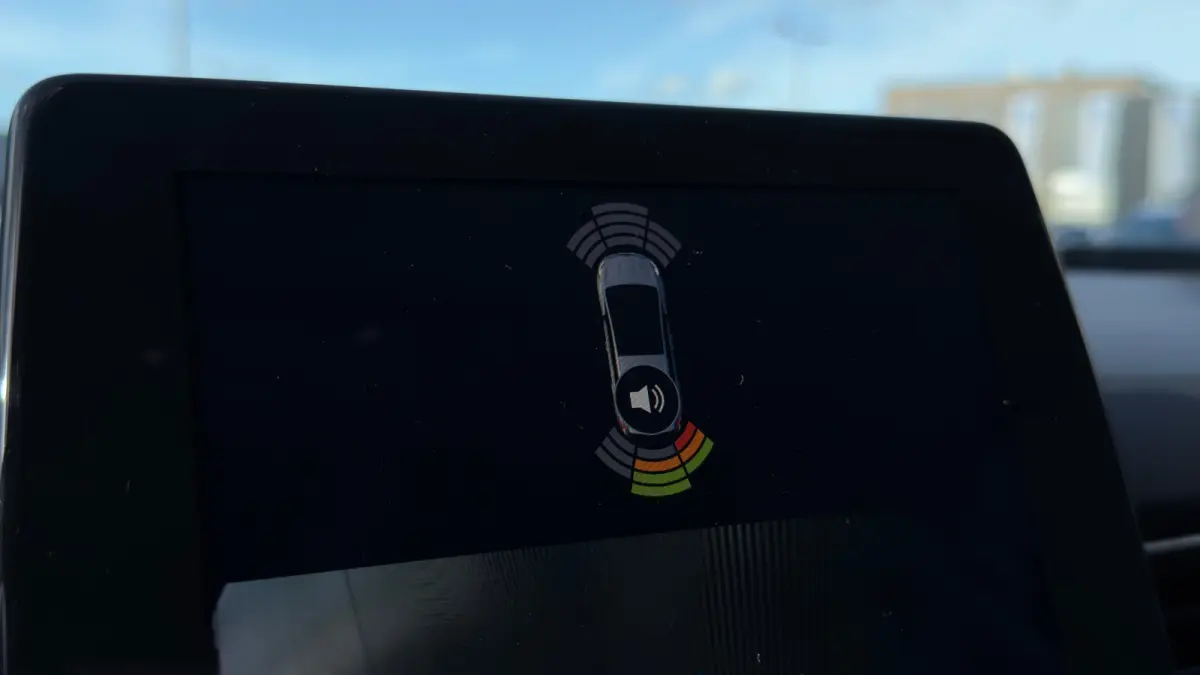 1.6 E-Tech Hybrid 145pk Intens | Trekhaak | Adaptive Cruise | Elektrische bestuurderstoel | Achteruitrijcamera | Carplay | 18" |